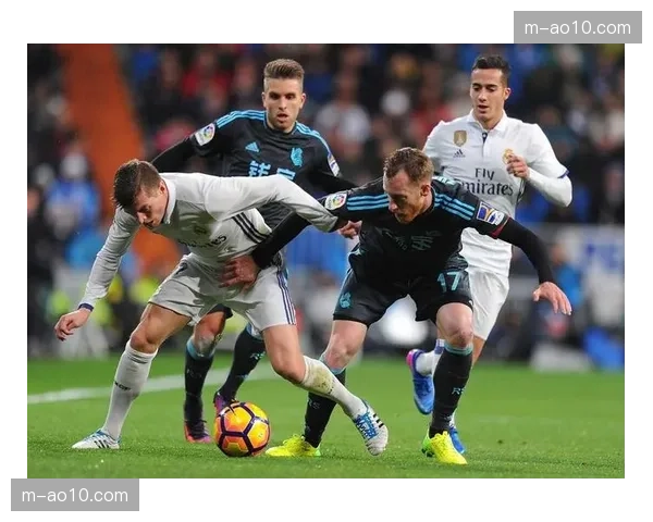 皇马客场力擒皇家社会,积分榜领先优势扩大至五分 皇马客场力擒皇家社会,积分榜领先优势扩大至五分