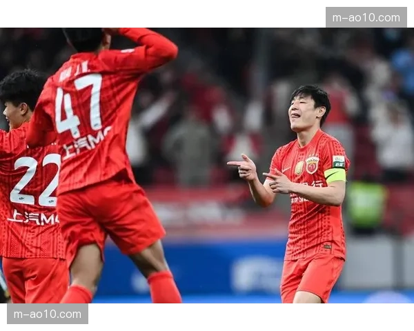 上海海港控球率下滑 卫冕冠军中场控制力出现波动